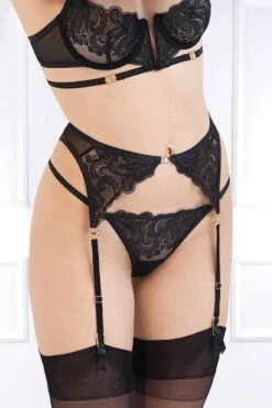 Bluebella - Nadia Suspender Belt - Black
