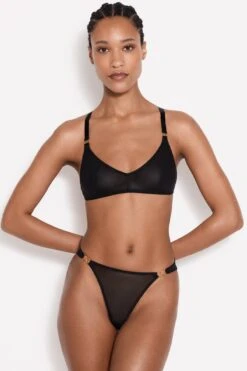 Bordelle Lingerie - Cadi Soft Cup Bra - Black 14 Bordelle Lingerie - Cadi Soft Cup Bra - Black -Exquisites Dessous-Geschäft BORDELLE LINGERIE CADI SOFT CUP BRA SCHWARZ 7 1280x1280