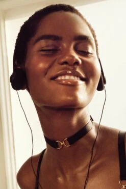 Bordelle Lingerie - Circe Strap Collar - Black -Exquisites Dessous-Geschäft BORDELLE LINGERIE CIRCE STRAP COLLAR SCHWARZ 8 1280x1280