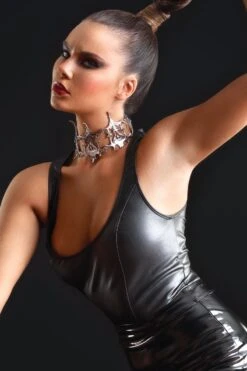 Maison Catanzaro - Reglisse Leatherette Top - Black -Exquisites Dessous-Geschäft CATANZARO REGLISEE TOP FAUX CUIR 2 1280x1280