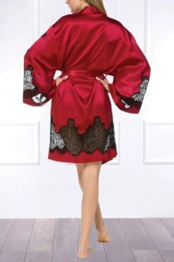 Coemi - Ayana Satin Kimono - Red -Exquisites Dessous-Geschäft COEMI AYANA SHORT KIMONO CHERRY BLACK 7 1280x1280