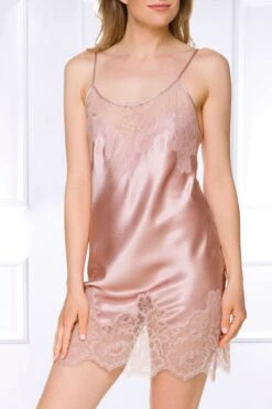 Coemi - Federica Satin Slip Dress - Powder 20 Coemi - Federica Satin Slip Dress - Powder -Exquisites Dessous-Geschäft COEMI FEDERICA SHORT NIGHTDRESS PEONY 3 1280x1280