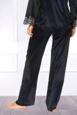 Coemi - Kristina Pajama Set - Dark Navy -Exquisites Dessous-Geschäft COEMI KRISTINA PYJAMA DARK NAVY 7 1280x1280