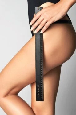 Maison Close - La Petite Lecon Wooden Ruler - Black -Exquisites Dessous-Geschäft LA PETITE LECON RULER SPANKING BLACK 4 1280x1280