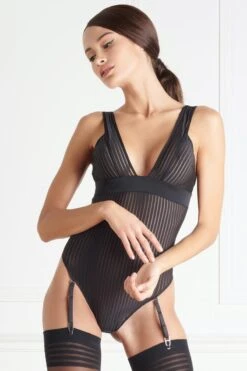 Maison Close - Bande à Part V Thong Body - Black