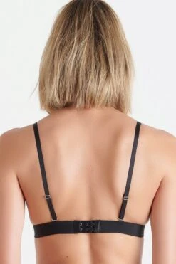 Maison Close - Bande à Part Triangle Bra - Black 28 Maison Close - Bande à Part Triangle Bra - Black -Exquisites Dessous-Geschäft MAISON CLOSE BANDE A PART TRIANGLE BH BLACK 4 1280x1280