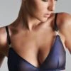 Maison Close - Blue Angel Triangle Bra - Metallic Blue -Exquisites Dessous-Geschäft MAISON CLOSE BLUE ANGEL TRIANGEL BH 2 1280x1280