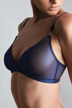 Maison Close - Blue Angel Triangle Bra - Metallic Blue -Exquisites Dessous-Geschäft MAISON CLOSE BLUE ANGEL TRIANGEL BH 5 1280x1280