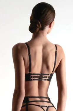 Maison Close - Chambre Noire Bra - Wetlook Black 17 Maison Close - Chambre Noire Bra - Wetlook Black -Exquisites Dessous-Geschäft MAISON CLOSE CHAMBRE NOIR BRALETTE SCHWARZ 7 1280x1280