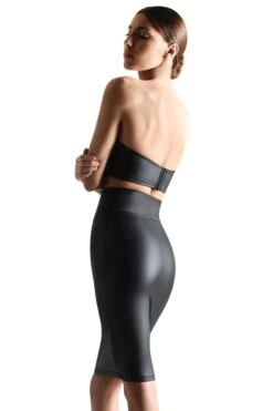 Maison Close - Chambre Noire Bustier Bra - Wetlook Black -Exquisites Dessous-Geschäft MAISON CLOSE CHAMBRE NOIR BUSTIER SCHWARZ 6 1280x1280