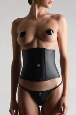 Maison Close - Chambre Noire Torselette - Wetlook Black -Exquisites Dessous-Geschäft MAISON CLOSE CHAMBRE NOIRE TORSELETT SCHWARZ 5 1280x1280