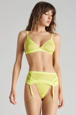 Maison Close - Corps A Corps Neon Suspender Belt - Yellow/Gold -Exquisites Dessous-Geschäft MAISON CLOSE CORPS A CORPS NEON STRAPSGUERTEL YELLOW 11 1280x1280