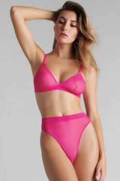 Maison Close - Corps A Corps Neon Triangle Bra - Pink/Gold -Exquisites Dessous-Geschäft MAISON CLOSE CORPS A CORPS TRIANGEL BH PINK 2 1280x1280