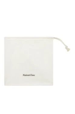 Maison Close - La Femme Amazone Thong - Champagne 24 Maison Close - La Femme Amazone Thong - Champagne -Exquisites Dessous-Geschäft MAISON CLOSE LA FEMME AMAZONE MINI STRING IVORY 608902 17 1280x1280