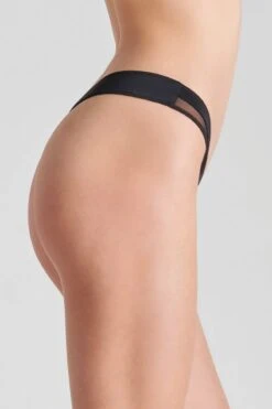 Maison Close - Pure Tentation Thong - Black -Exquisites Dessous-Geschäft MAISON CLOSE PURE TENTATION STRING 3 1280x1280