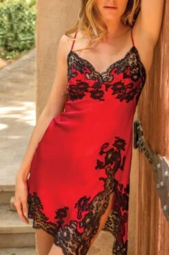 Marjolaine - Silk Slip Dress - 3MAR0105-0504 11 Marjolaine - Silk Slip Dress - 3MAR0105-0504 -Exquisites Dessous-Geschäft MARJOLAINE NEGLIGEE 3MAR0105 ROUGE NOIR 4 1280x1280