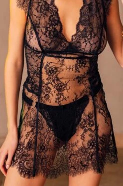 Marjolaine - Lace Negligee - 4PER0202-0004 -Exquisites Dessous-Geschäft MARJOLAINE PERSEA 4PER0202 0004 BLACK 2 1280x1280