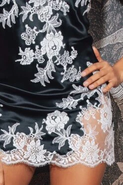 Marjolaine - SIlk Negligee - 3PHE0301-0474 14 Marjolaine - SIlk Negligee - 3PHE0301-0474 -Exquisites Dessous-Geschäft MARJOLAINE PHENIX 3PHE0301 MINI COMBINETTE NOIR NATUREL 2 1280x1280