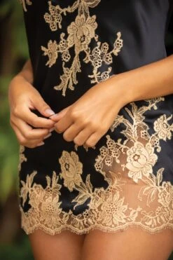 Marjolaine - Ava Silk Slip Dress - Black/Beige -Exquisites Dessous-Geschäft MARJOLAINE PHENIX SEIDEN NEGLIGEE BLACK BEIGE 5 1280x1280