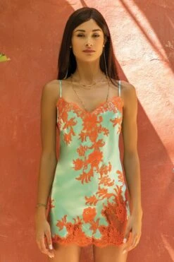 Marjolaine - Charlotte Silk Slip Dress - Turquoise/Coral 16 Marjolaine - Charlotte Silk Slip Dress - Turquoise/Coral -Exquisites Dessous-Geschäft MARJOLAINE SILK SLIP DRESS CHARLOTTE TUERKIS KORALLE 2 1280x1280