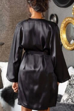 Marjolaine - Soie Unie Laser Silk Kimono - Black -Exquisites Dessous-Geschäft MARJOLAINE SOIE UNIE KIMONO BLACK 3tdyZCdvjnkmhv 1280x1280