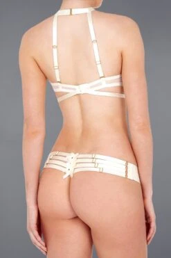 Bordelle Lingerie - Adjustable Webbed Thong - Cream -Exquisites Dessous-Geschäft bordelle lingerie adjustable webbed thong cream b 3543 1280x1280
